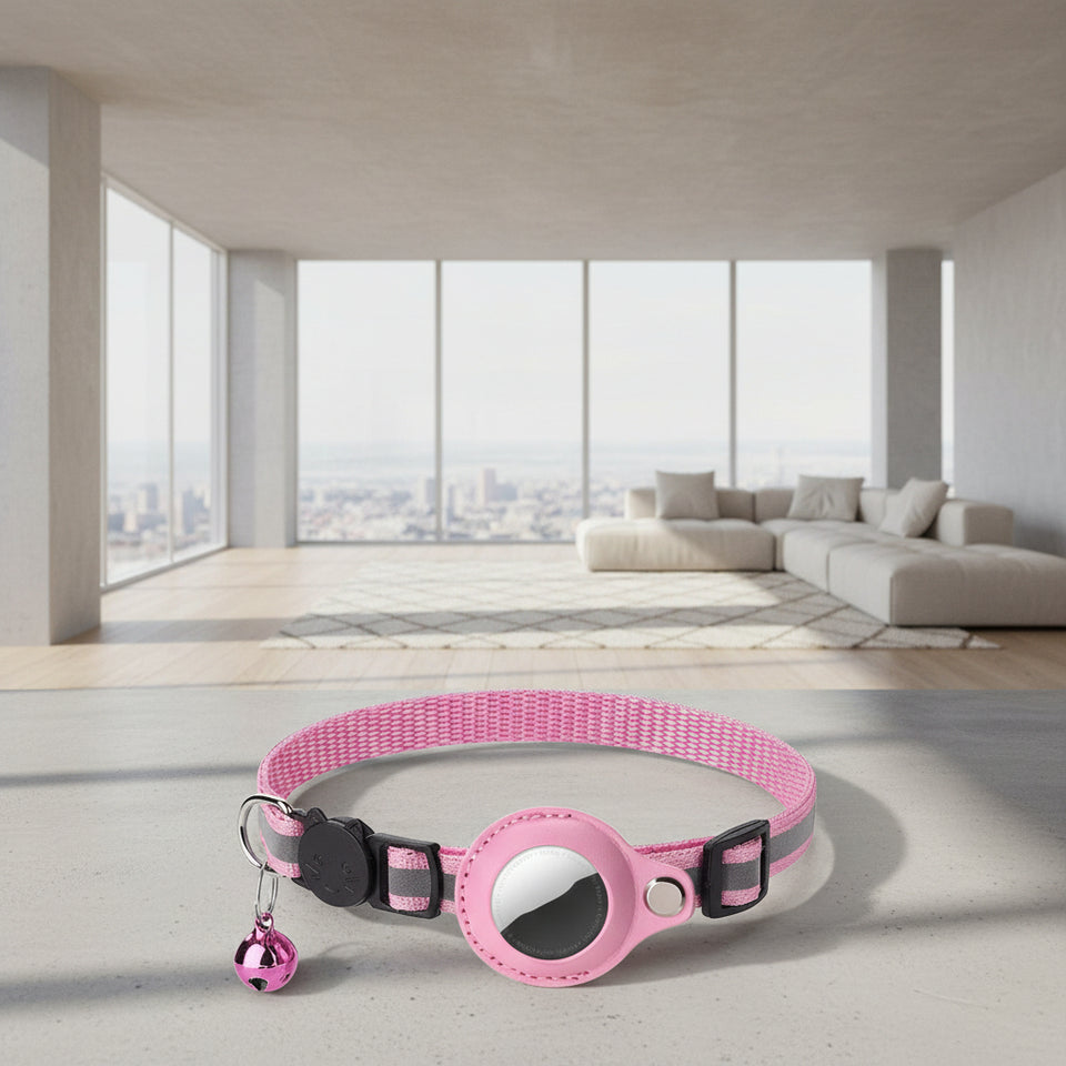 Reflective pet tracking collar for dogs and cats