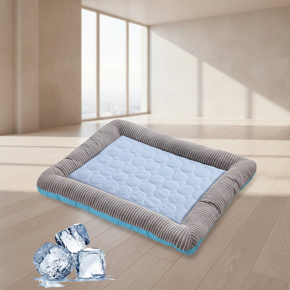 Reusable pet cooling mat for comfortable indoor and outdoor use